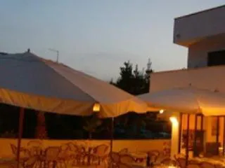 Paistos